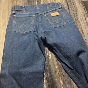 Wrangler cowboy cut 30x34